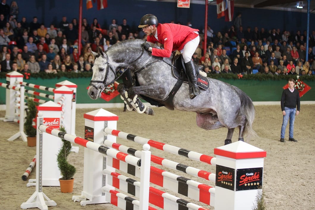 Hickstead White photo 6